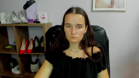 Kate  online show from September 21, 6:42 pm