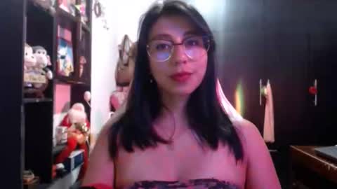 Snapshot of kateeen18 chatting on April 6, 4:10 am Kateeen18 online show from April 6, 4:10 am