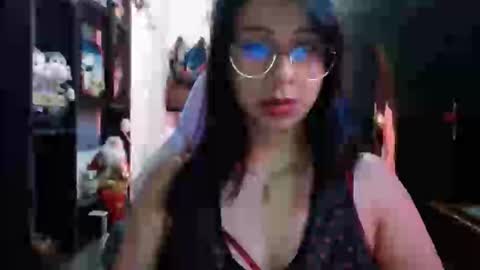 Snapshot of kateeen18 chatting on April 28, 1:04 am Kateeen18 online show from April 28, 1:04 am