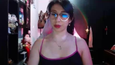 Snapshot of kateeen18 chatting on May 6, 4:19 am Kateeen18 online show from May 6, 4:19 am