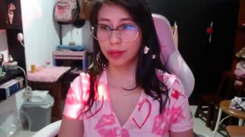 Snapshot of kateeen18 chatting on July 16, 1:55 am Kateeen18 online show from July 16, 1:55 am