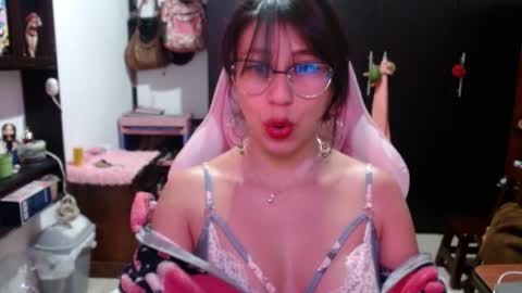 Snapshot of kateeen18 chatting on July 27, 3:57 am Kateeen18 online show from July 27, 3:57 am
