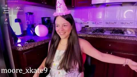 KateMoorex online show from November 4, 12:15 pm