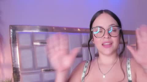 KateMoorex online show from February 4, 12:00 pm