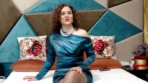 Snapshot of katequeenx chatting on October 20, 10:32 pm KateQueenston -- online show from October 20, 10:32 pm