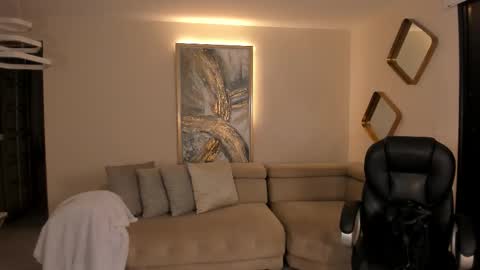 Snapshot of katesunder chatting on March 19, 7:34 am K A T E online show from March 19, 7:34 am