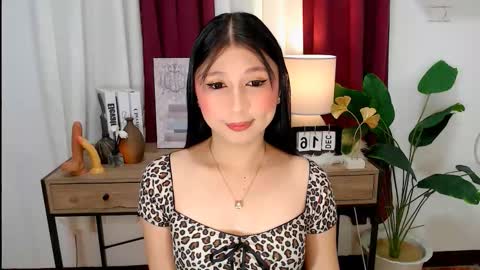 Snapshot of katetemptress69 chatting on December 15, 4:55 pm KATE online show from December 15, 4:55 pm