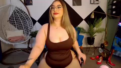Kate online show from July 3, 7:09 pm