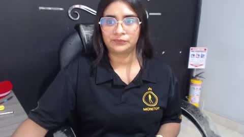 Snapshot of kathe0v chatting on June 22, 9:56 pm Call me Lau online show from June 22, 9:56 pm