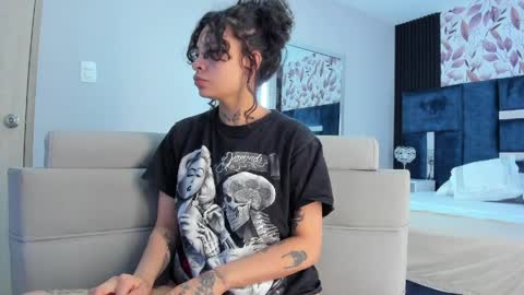 KatheGomez  online show from April 1, 3:07 am