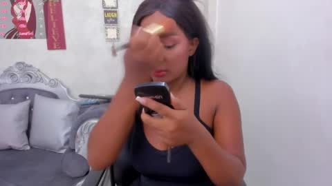 Snapshot of katherin_cruzz chatting on April 15, 3:41 pm katherin online show from April 15, 3:41 pm