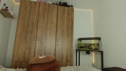 Snapshot of katherin_petrova1 chatting on January 21, 4:54 am kathe online show from January 21, 4:54 am