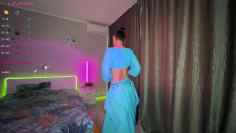 Snapshot of katherine__ross chatting on May 1, 9:03 am katherine__ross online show from May 1, 9:03 am