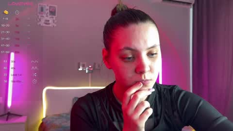 Snapshot of katherine__ross chatting on May 5, 2:25 pm katherine__ross online show from May 5, 2:25 pm