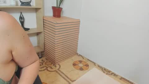 katherine_blair online show from June 9, 12:06 pm
