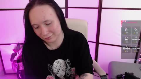 Snapshot of katherine_reinhart chatting on November 9, 5:00 pm katherine_reinhart online show from November 9, 5:00 pm