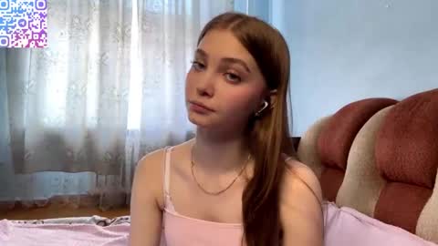 Elizabeth online show from March 15, 7:14 am