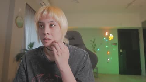 Snapshot of katherynlin chatting on March 12, 10:38 pm Kathy online show from March 12, 10:38 pm