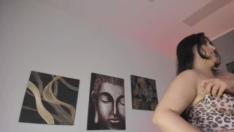 Snapshot of kathia_morelli chatting on March 12, 11:49 am Kathia online show from March 12, 11:49 am