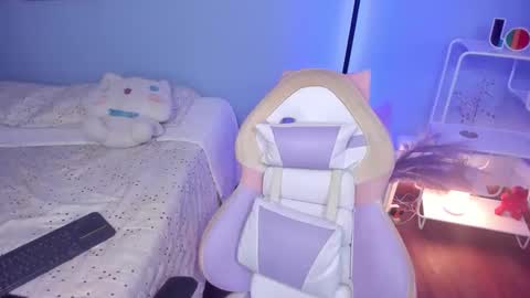 Kathia  online show from November 8, 4:45 am