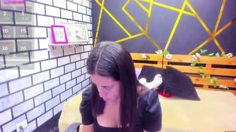 Paola online show from December 5, 12:55 pm