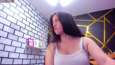Paola online show from December 6, 4:38 pm
