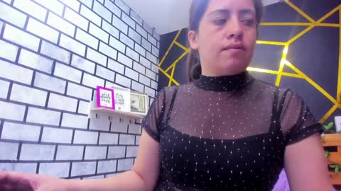 Paola online show from December 24, 2:12 pm