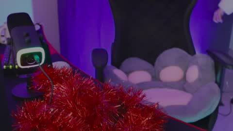 Snapshot of kathleen_frost chatting on December 25, 8:40 am kathleen_frost online show from December 25, 8:40 am