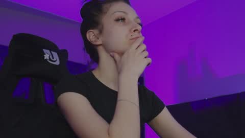 Snapshot of kathleen_frost chatting on February 8, 5:18 pm kathleen_frost online show from February 8, 5:18 pm