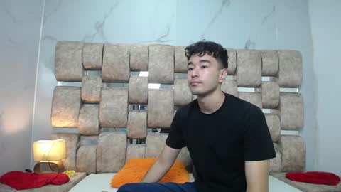 Kaht y Aiden online show from May 29, 1:20 pm