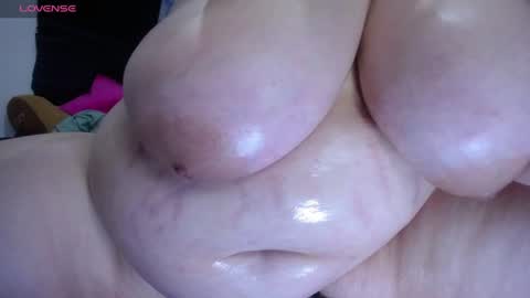kathybigboobsbbw_ online show from June 30, 5:14 pm