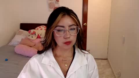 Snapshot of kathyrose_ chatting on April 30, 8:57 pm Kathy online show from April 30, 8:57 pm