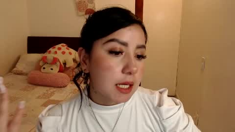 Snapshot of kathyrose_ chatting on May 26, 11:12 pm Kathy online show from May 26, 11:12 pm