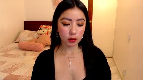 Snapshot of kathyrose_ chatting on June 19, 11:19 pm Kathy online show from June 19, 11:19 pm