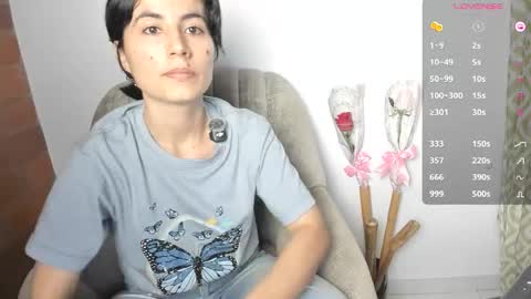 Snapshot of katia_12_ chatting on March 9, 5:11 am katia_12_ online show from March 9, 5:11 am