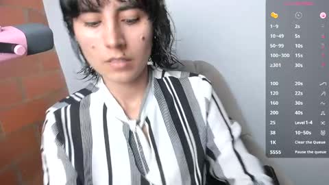Snapshot of katia_12_ chatting on April 22, 9:38 pm katia_12_ online show from April 22, 9:38 pm