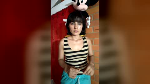 Snapshot of katia_12_ chatting on April 25, 6:38 am katia_12_ online show from April 25, 6:38 am