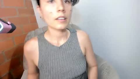 Snapshot of katia_12_ chatting on May 21, 3:35 am katia_12_ online show from May 21, 3:35 am