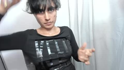 Snapshot of katia_12_ chatting on June 1, 12:12 am katia_12_ online show from June 1, 12:12 am