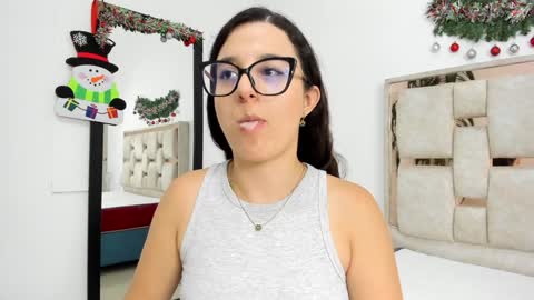 Khaterine online show from December 9, 6:46 pm