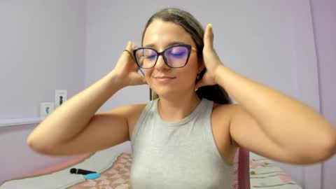 Khaterine online show from February 4, 6:38 pm