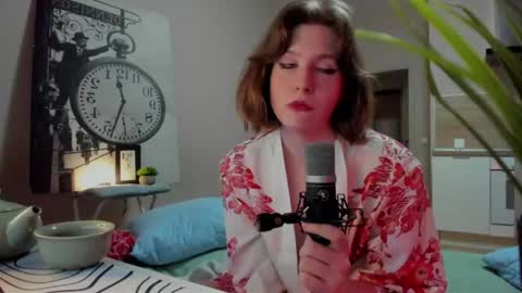KatieNPZD online show from June 4, 1:00 am