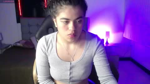 Snapshot of katia_pretty_ chatting on March 21, 9:03 am katia_pretty_ online show from March 21, 9:03 am