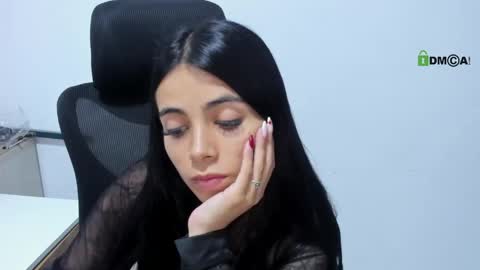 Katia  online show from May 27, 9:01 pm