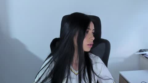 Katia  online show from June 17, 4:30 pm