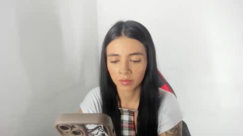 Snapshot of katialips_ chatting on November 6, 9:05 pm Katia online show from November 6, 9:05 pm