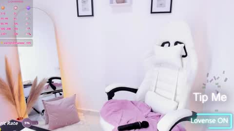 Snapshot of katialips_ chatting on November 19, 10:54 pm Katia online show from November 19, 10:54 pm