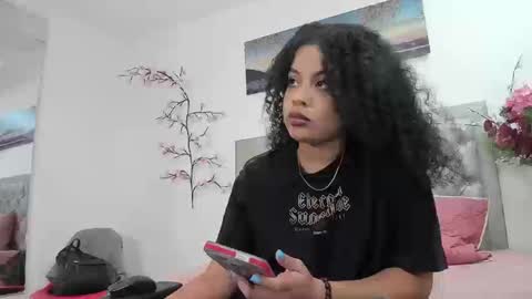 Katie online show from March 25, 3:51 pm