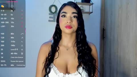 Snapshot of katie_boss2 chatting on October 15, 4:07 pm Katie online show from October 15, 4:07 pm