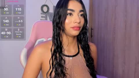 Snapshot of katie_boss2 chatting on October 25, 2:30 am Katie online show from October 25, 2:30 am